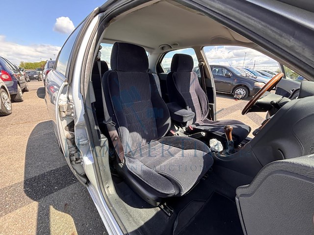 Alfa romeo gt 1.8i ts exclusiva, 2000 - afbeelding 20 van  47