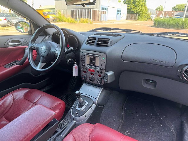 Alfa romeo gt 2.0 jts dist. selesp 48-rj-kl - afbeelding 3 van  20