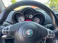 Alfa romeo gt 2.0 jts dist. selesp 48-rj-kl - afbeelding 10 van  20