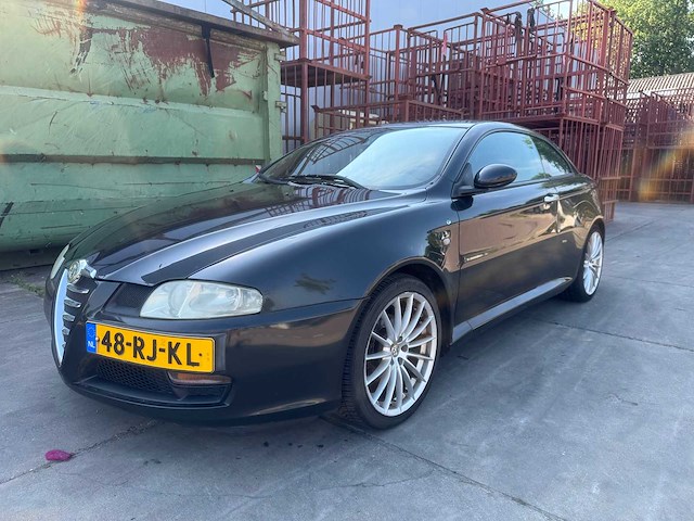 Alfa romeo gt 2.0 jts dist. selesp 48-rj-kl - afbeelding 1 van  20