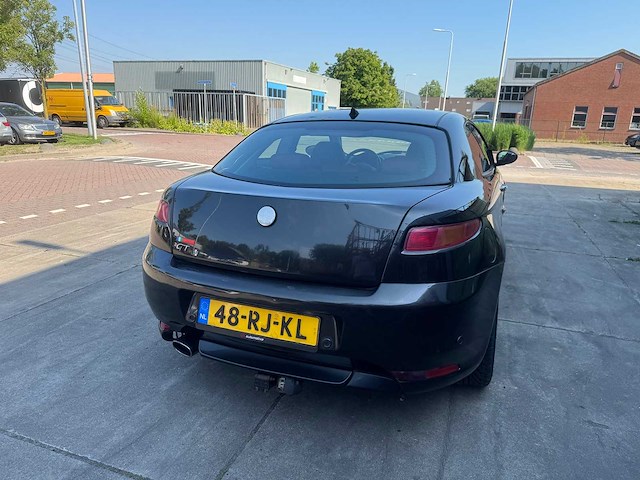 Alfa romeo gt 2.0 jts dist. selesp 48-rj-kl - afbeelding 17 van  20