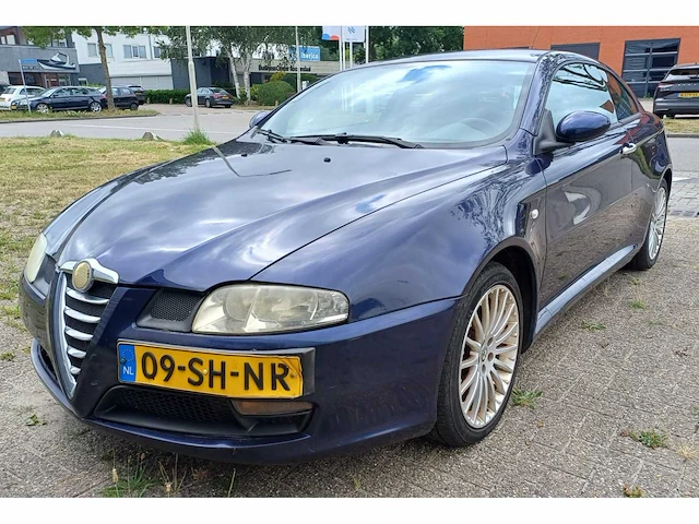 Alfa romeo gt 2.0 jts distinctive selespeed, 09-sh-nr - afbeelding 1 van  11