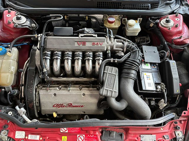 Alfa romeo gt 3.2 v6 240pk 2004 -youngtimer- - afbeelding 35 van  37