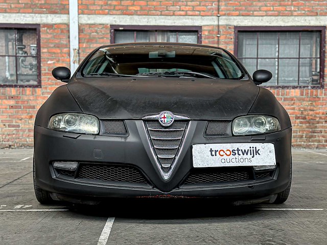 Alfa romeo gt 3.2 v6 240pk 2004 -youngtimer- - afbeelding 32 van  37