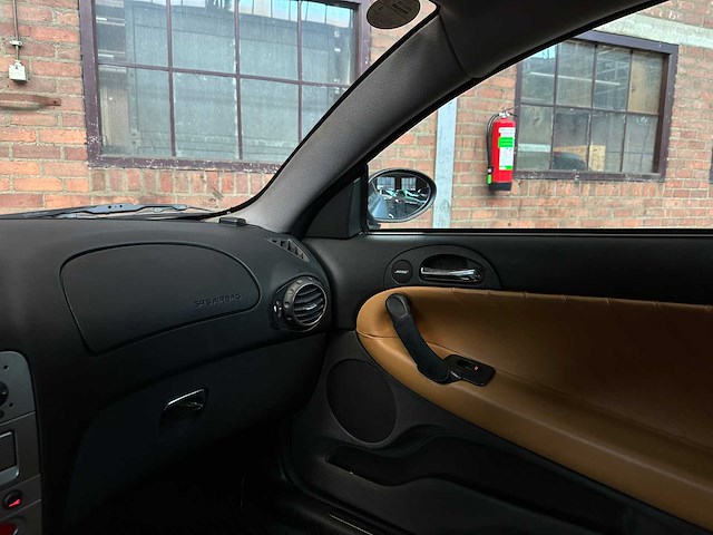 Alfa romeo gt 3.2 v6 240pk 2004 -youngtimer- - afbeelding 19 van  37