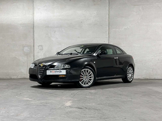 Alfa romeo gt 3.2 v6 distinctive 239pk 2004 youngtimer - afbeelding 2 van  54