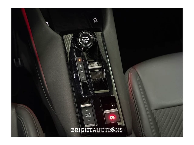 Alfa romeo junior turbo hybrid ibrida speciale 1.2 156pk 2025 (origineel-nl), hlg-47-f - afbeelding 13 van  31