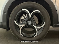 Alfa romeo junior turbo hybrid ibrida speciale 1.2 156pk 2025 (origineel-nl), hlg-47-f - afbeelding 20 van  31