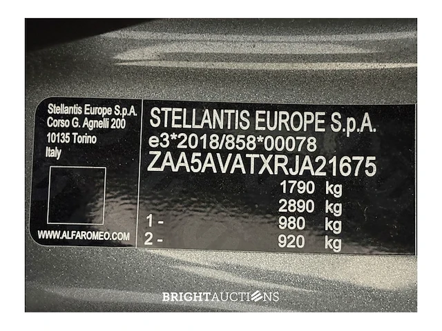 Alfa romeo junior turbo hybrid ibrida speciale 1.2 156pk 2025 (origineel-nl), hlg-47-f - afbeelding 22 van  31
