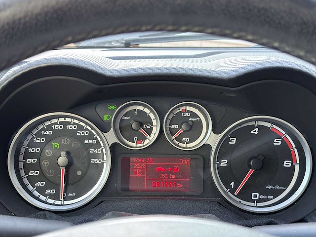 Alfa romeo mito 1.3 jtdm eco distinctive 2012 | 25-xpb-5 i - afbeelding 19 van  33