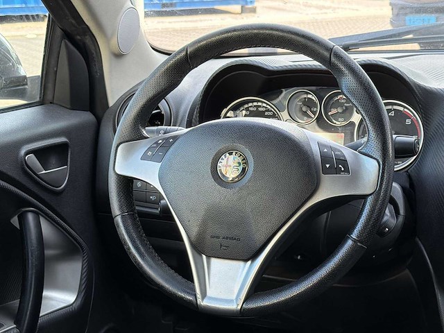 Alfa romeo mito 1.3 jtdm eco distinctive 2012 | 25-xpb-5 i - afbeelding 7 van  33