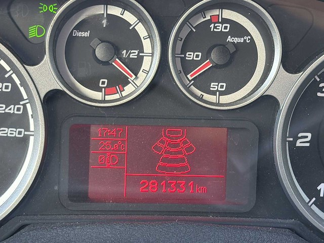 Alfa romeo mito 1.3 jtdm eco distinctive 2012 | 25-xpb-5 i - afbeelding 22 van  33