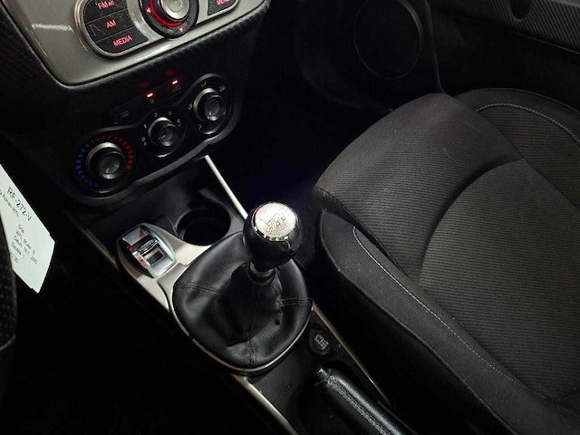 Alfa romeo mito 1.4 distinctive | rf-272-v - afbeelding 3 van  8