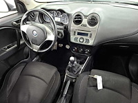 Alfa romeo mito 1.4 distinctive | rf-272-v - afbeelding 7 van  8