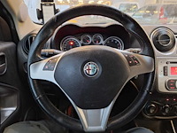 Alfa romeo mito 1.4 distinctive | xk-400-f - afbeelding 10 van  13