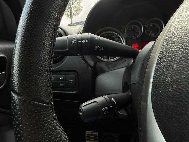 Alfa romeo mito 1.4 t centenario* , 65-nlh-5 - afbeelding 12 van  23