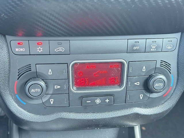 Alfa romeo mito 1.4 t | sn-694-v i - afbeelding 14 van  25