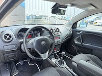 Alfa romeo mito 1.4 t | sn-694-v i - afbeelding 22 van  25