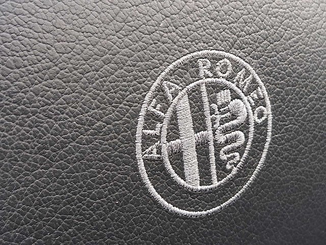 Alfa romeo spider 2.2 jts 2007 | ts-648-s - afbeelding 30 van  39