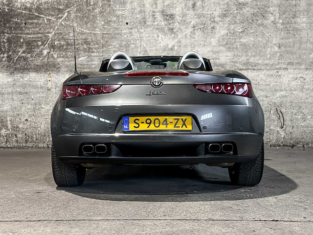 Alfa romeo spider 2.2 jts exclusive 185pk 2008, s-904-zx youngtimer - afbeelding 7 van  46