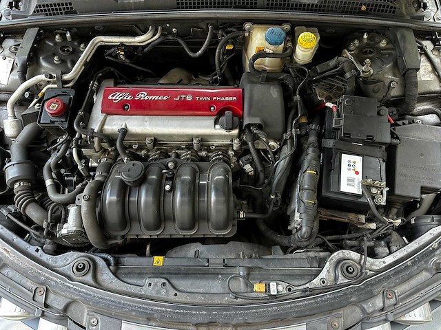Alfa romeo spider 2.2 jts exclusive 185pk 2008, s-904-zx youngtimer - afbeelding 35 van  46