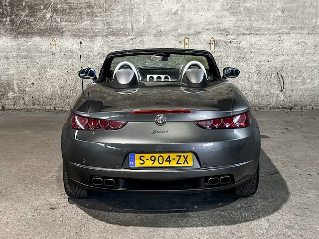 Alfa romeo spider 2.2 jts exclusive 185pk 2008, s-904-zx youngtimer - afbeelding 8 van  47