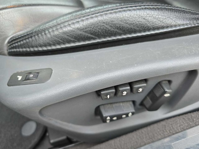 Alfa romeo spider 2.2 jts exclusive | ts-648-s - afbeelding 8 van  38