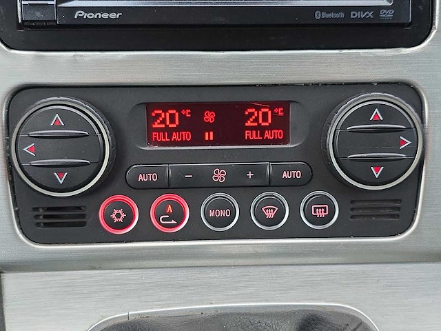 Alfa romeo spider 2.2 jts exclusive | ts-648-s - afbeelding 25 van  27