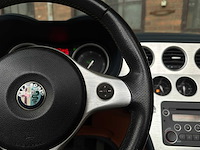 Alfa romeo spider 2.4 jtdm 200pk 2007 - afbeelding 22 van  36
