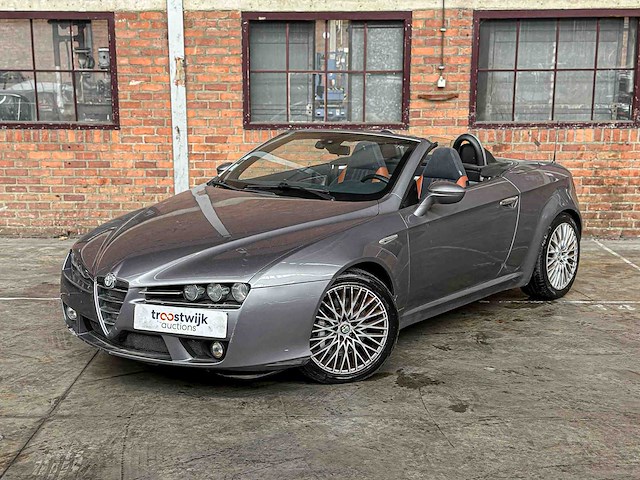 Alfa romeo spider 2.4 jtdm 200pk 2007 - afbeelding 4 van  36