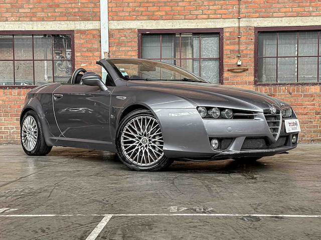 Alfa romeo spider 2.4 jtdm 200pk 2007 - afbeelding 7 van  36