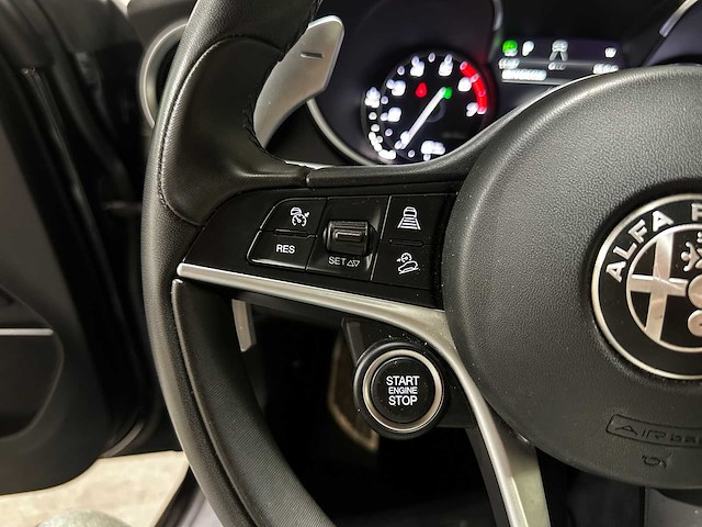 Alfa romeo stelvio 2.0 t awd b-tech 200pk 2020 (origineel-nl), h-177-fb - afbeelding 9 van  45