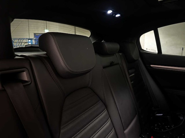 Alfa romeo stelvio 2.0 t awd b-tech 200pk 2020 (origineel-nl), h-177-fb - afbeelding 32 van  45