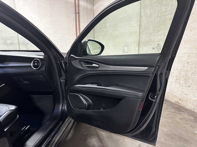 Alfa romeo stelvio 2.0 t awd b-tech 200pk 2020 (origineel-nl), h-177-fb - afbeelding 33 van  45