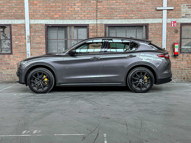 Alfa romeo stelvio 2.0 t awd super 200pk 2018 (origineel-nl), rt-553-h - afbeelding 44 van  50