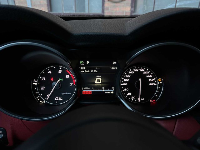 Alfa romeo stelvio 2.0 t awd super 200pk 2018 (origineel-nl), rt-553-h - afbeelding 40 van  50