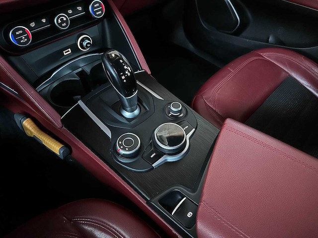Alfa romeo stelvio 2.0 t awd super 200pk 2018 (origineel-nl), rt-553-h - afbeelding 16 van  38