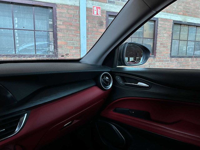 Alfa romeo stelvio 2.0 t awd super 200pk 2018 (origineel-nl), rt-553-h - afbeelding 17 van  38