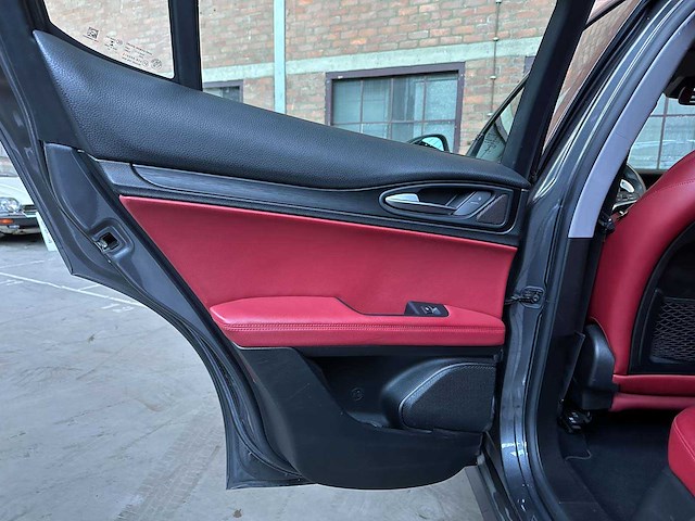 Alfa romeo stelvio 2.0 t awd super 200pk 2018 (origineel-nl), rt-553-h - afbeelding 19 van  38