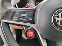 Alfa romeo stelvio 2.0 t awd super automaat; rn-995-g - afbeelding 3 van  22