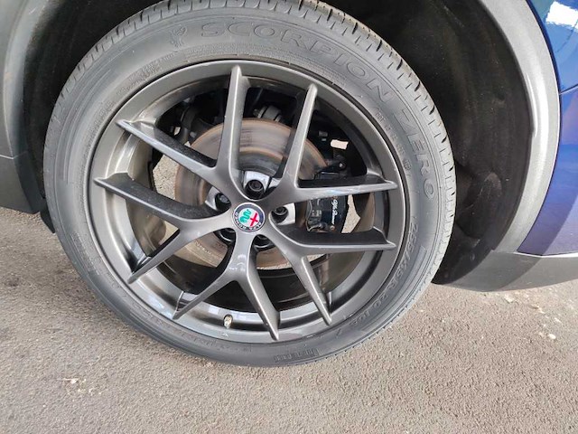 Alfa romeo stelvio 2.0 t awd super automaat; rn-995-g - afbeelding 18 van  21