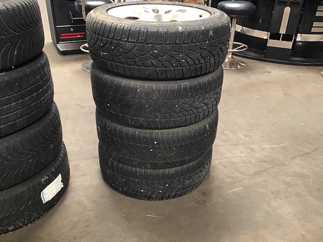 Alfa romeo velgen met banden (4x) - afbeelding 1 van  3
