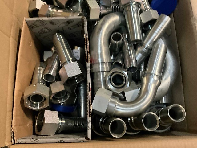 Alfagomma hydrauliek pilaren - afbeelding 1 van  4