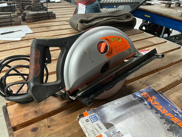 Alfra rotaspeed 230/9” metaal afkortcirkelzaagmachine - afbeelding 1 van  10
