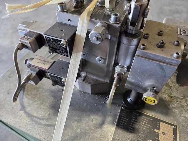 Algi alfred giehl kg - 1991 - azh 45 206 - hydraulisch aggregaat - afbeelding 8 van  9