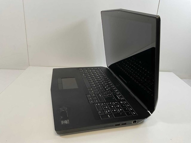 Alienware 17 r2 18”, core(tm) i7-4980hq, 116 gb ram, 1x 1 tb hdd - 1x 512 gb ssd, nvidia geforce gtx 980m 4gb laptop - afbeelding 2 van  5
