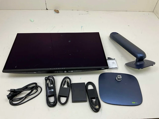 Alienware aw2725qb monitor - afbeelding 3 van  5