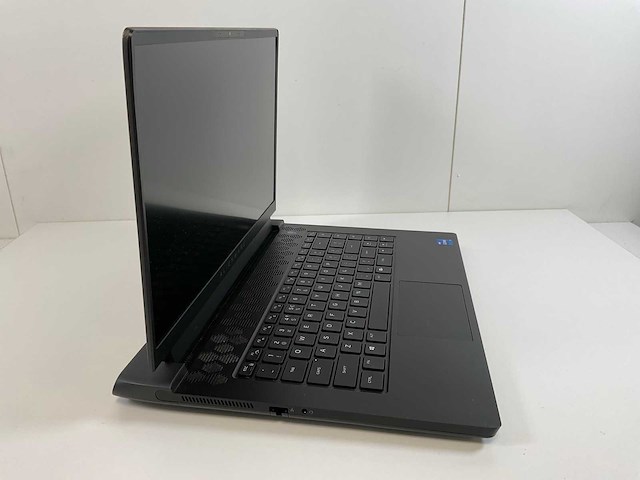 Alienware m15 r6 15.5”, core(tm) i7 11th gen, 32 gb ram, 2x 1 tb nvme, nvidia geforce rtx 3080 mobile 8gb laptop - afbeelding 2 van  8