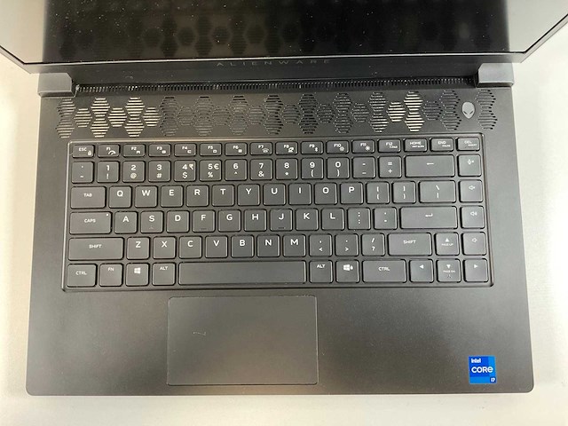 Alienware m15 r6 15.5”, core(tm) i7 11th gen, 32 gb ram, 2x 1 tb nvme, nvidia geforce rtx 3080 mobile 8gb laptop - afbeelding 4 van  8