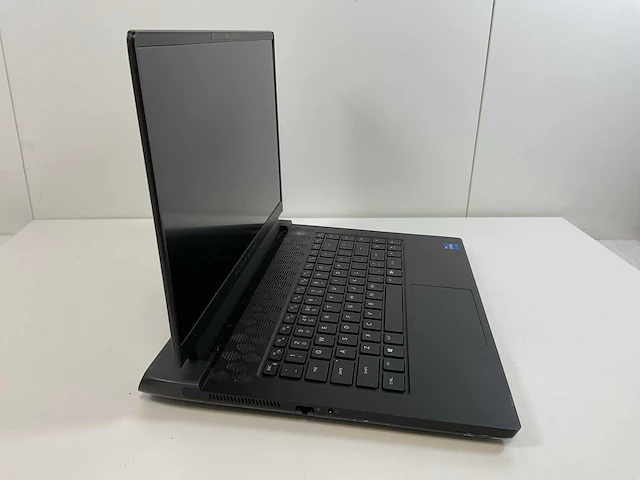 Alienware m15 r6 15.5”, core(tm) i7 11th gen, 32 gb ram, 2x 1 tb nvme, nvidia geforce rtx 3080 mobile 8gb laptop - afbeelding 2 van  8
